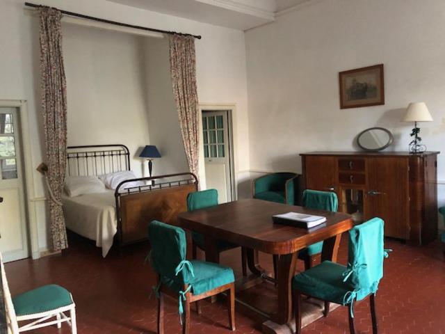 Chateau De Paulignan Trausse エクステリア 写真